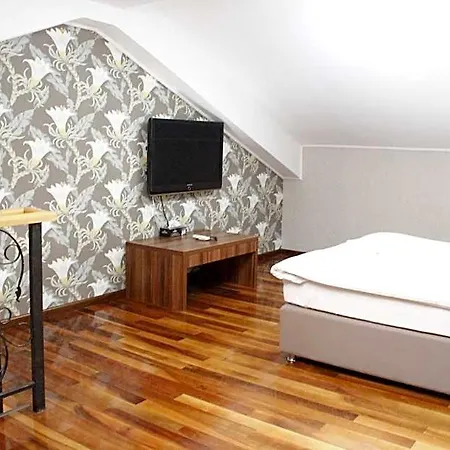 Hotel Papion 3*