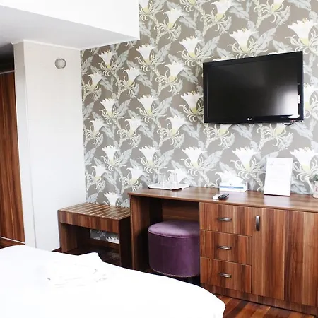 Papion Hotel 3*